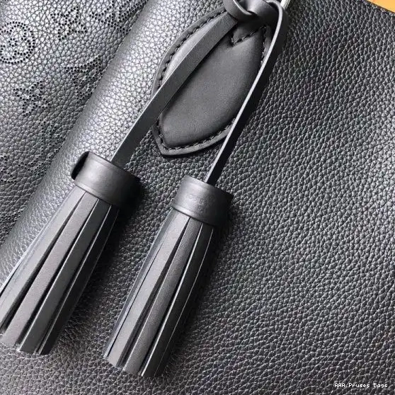 AAA Pruses Bags Vuitton Louis Haumea Bag 0612